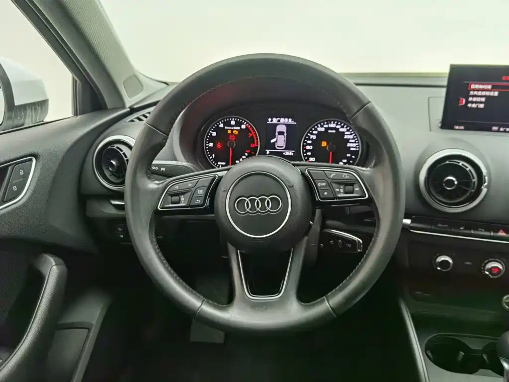 Audi A3 2019 Sportback 35 TFSI Style Edition National V