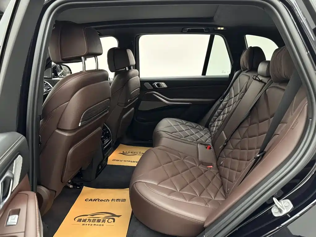 BMW X5 2022 xDrive 40Li M Sport Package
