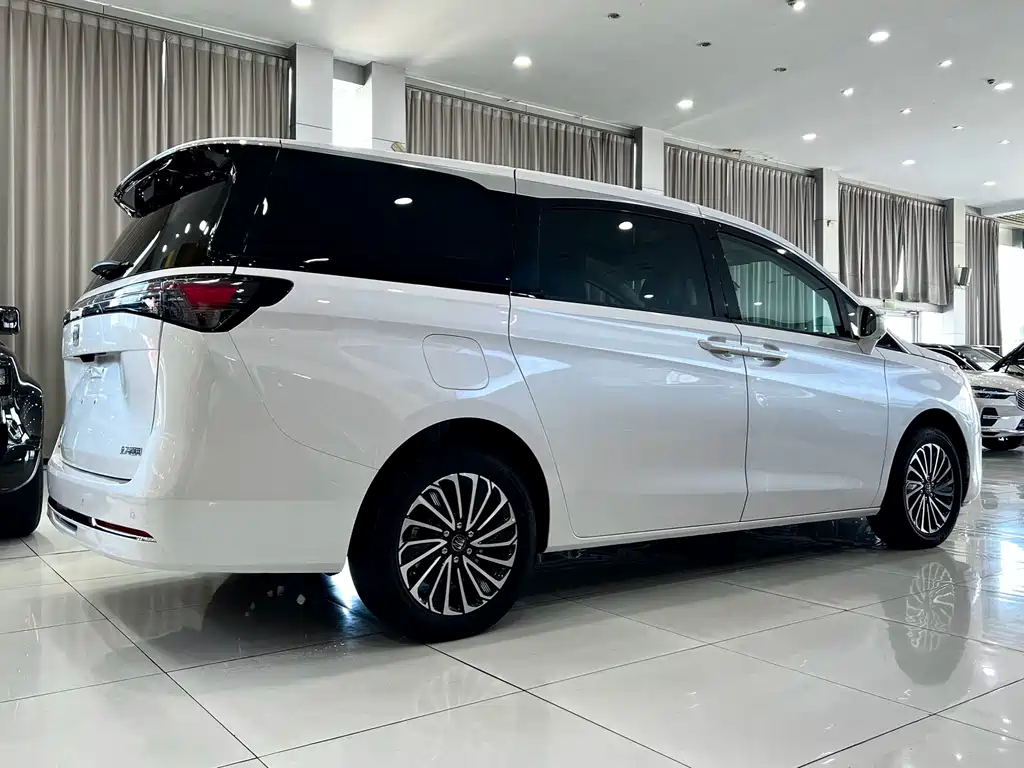 Buick GL8 New Energy 2025 Model Luxiang Zhixiang Edition