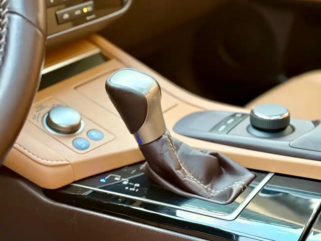 Lexus ES 200 Elite Edition 2015