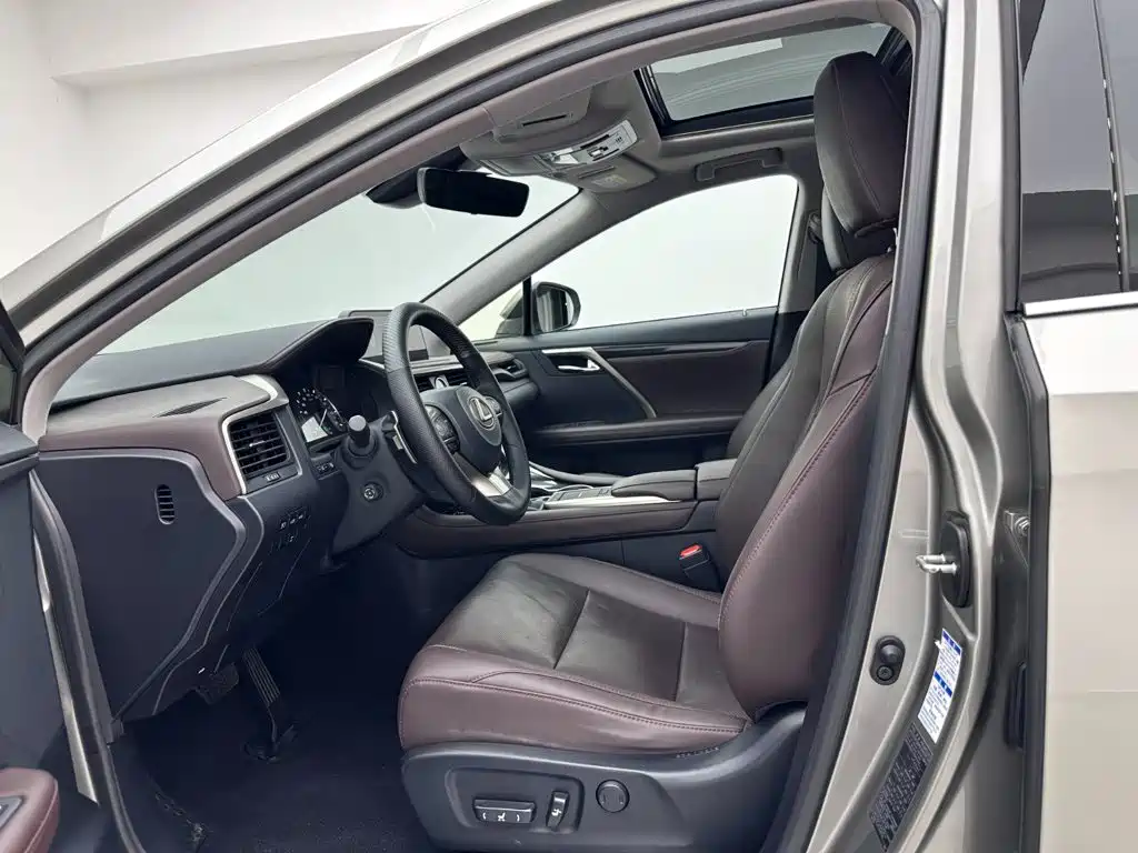 Lexus RX 2020 Facelift 300 4WD Elegant Edition