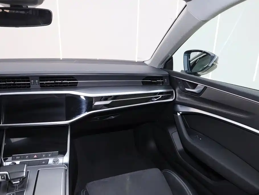 Audi A7L 2024 45TFSI S-line Zhumeng Edition Liucheng Package