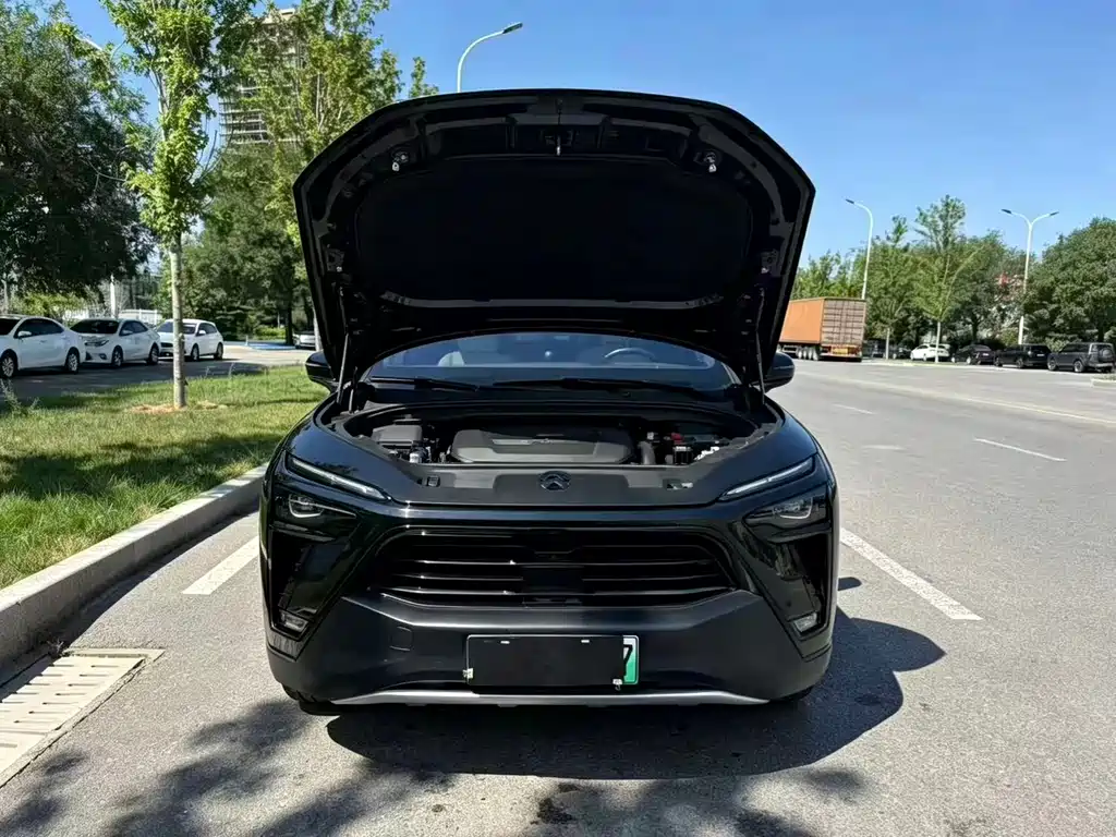 NIO ES8 2020 Model 415KM Signature Edition Six-Seater