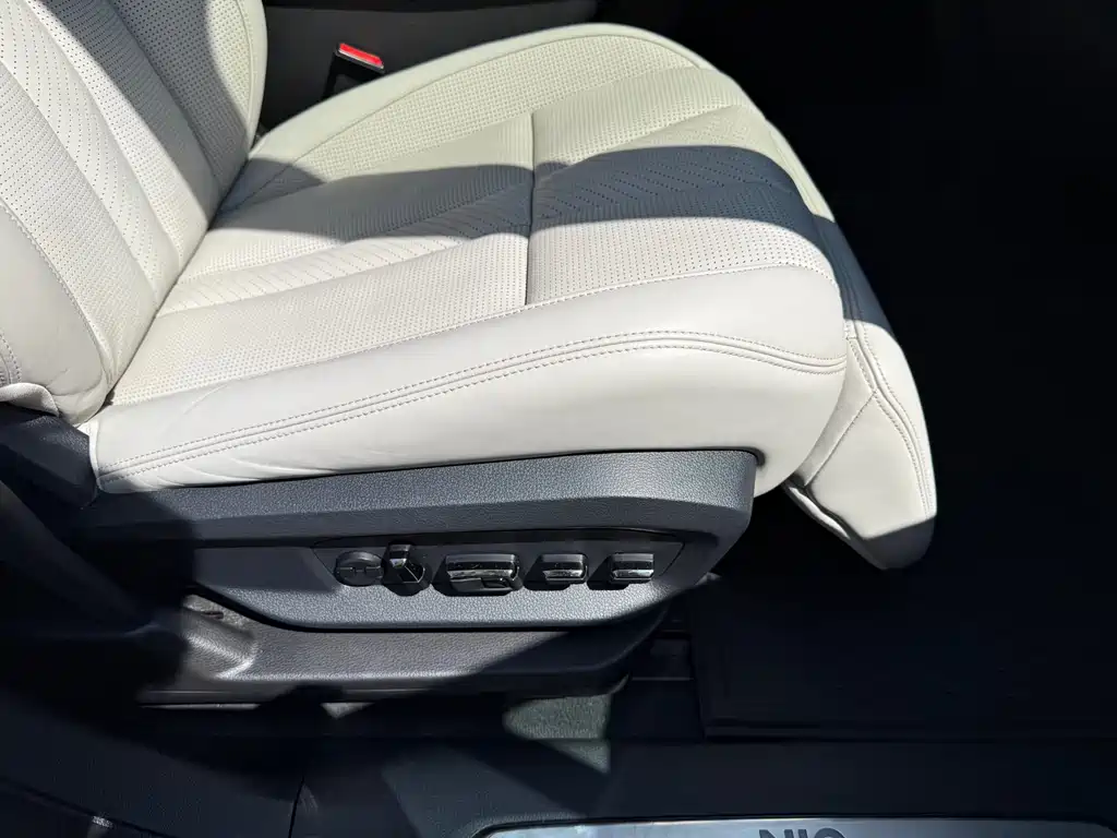 NIO ES8 2020 Model 415KM Signature Edition Six-Seater
