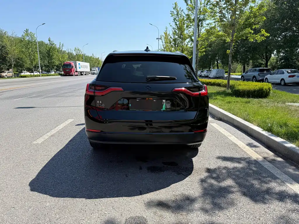 NIO ES8 2020 Model 415KM Signature Edition Six-Seater