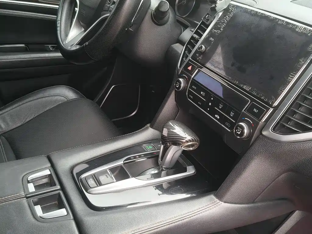 Honda UR-V 2017 240TURBO 2WD Classic Edition National V
