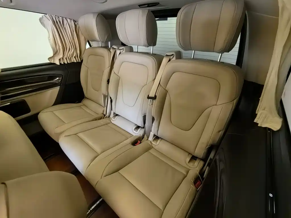 Mercedes-Benz V-Class 2018 V 260 Luxury Edition Euro VI