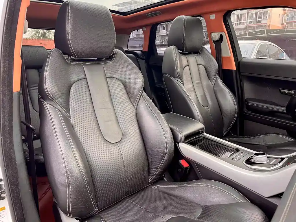 Range Rover Evoque (Import) 2015 Model 2.0T 5-Door Prestige Edition