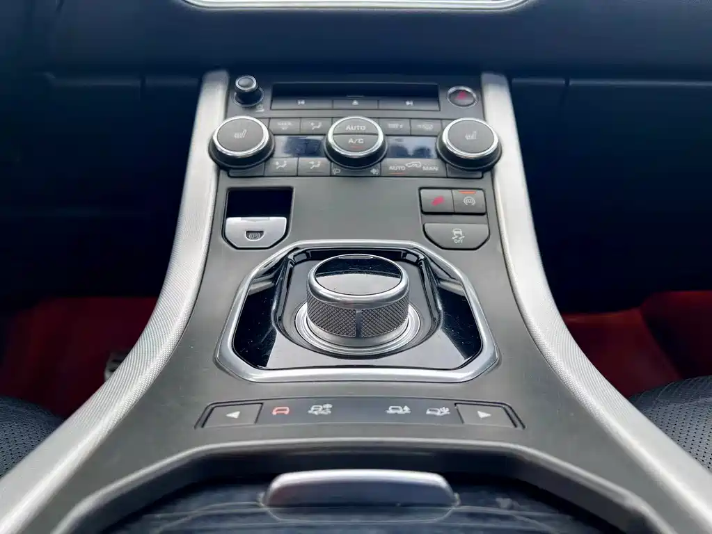 Range Rover Evoque (Import) 2015 Model 2.0T 5-Door Prestige Edition