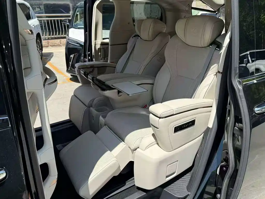 Lexus LM 2025 350h 7-Seat Elegance Edition