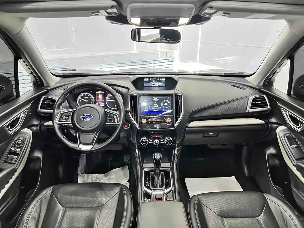 Forester 2022 2.0i AWD Luxury Edition EyeSight