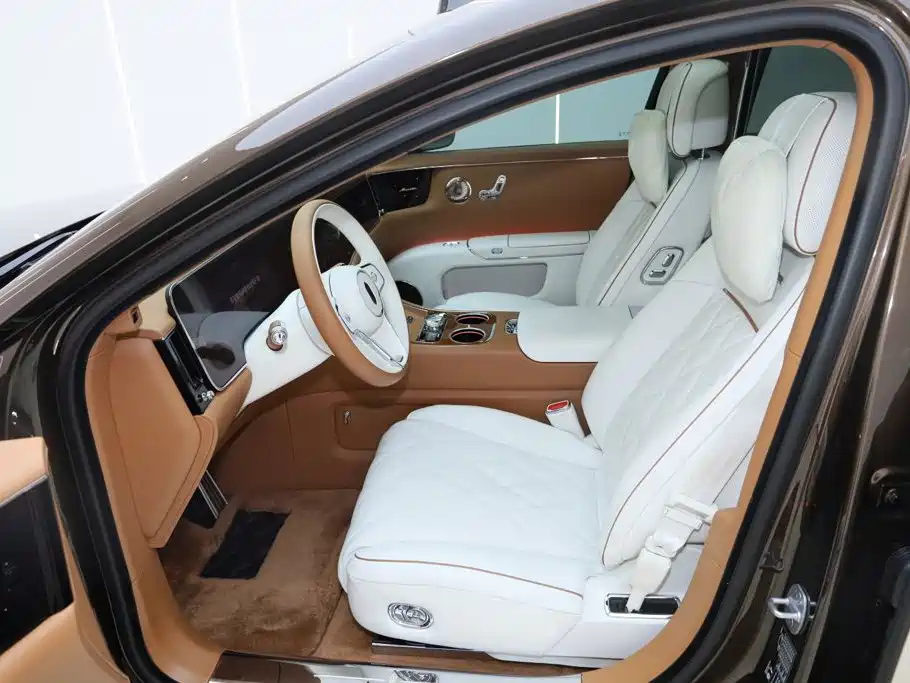 尊界S800 2025 Edition Range-Extended Starlight Executive Version 4-Seater (192-line LiDAR)
