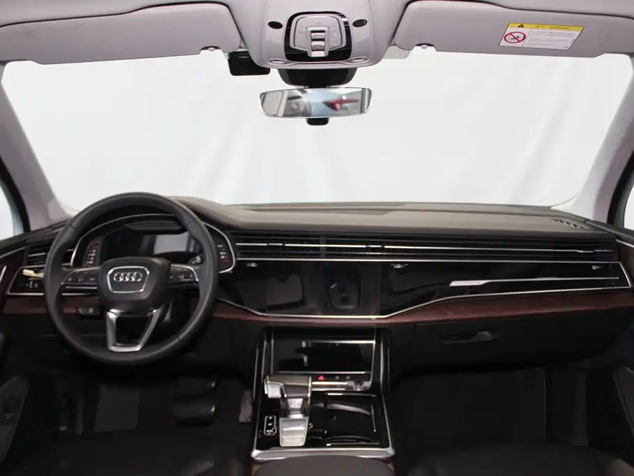 Audi Q7 2023 55 TFSI quattro S line Sport Coupe