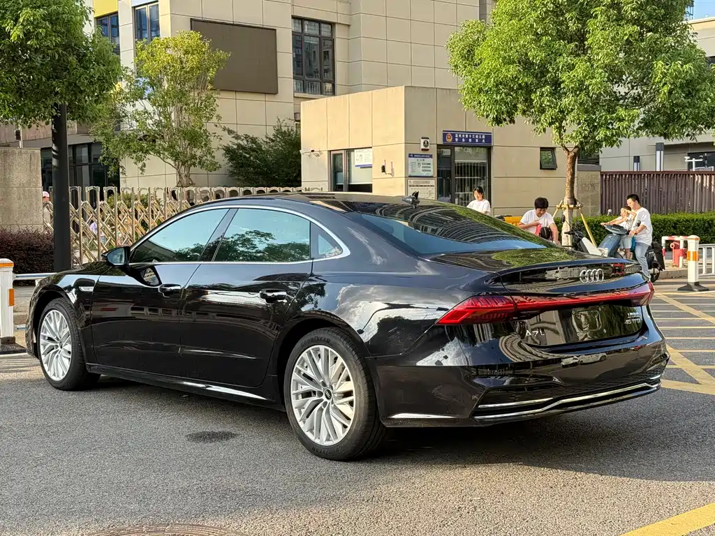 Audi A7L 2024 45TFSI S-line Zhumeng Edition Liucheng Package