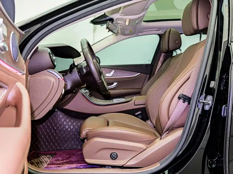 Mercedes-Benz E-Class 2023 E 260 L