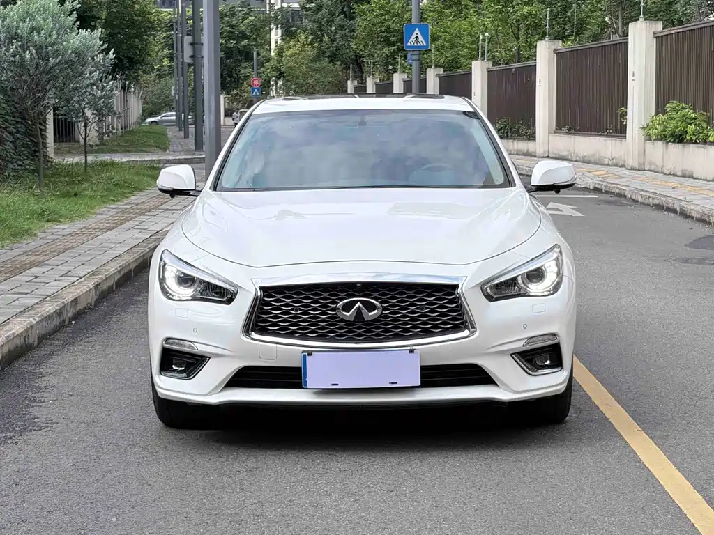 Infiniti Q50L 2022 2.0T Elegance Edition