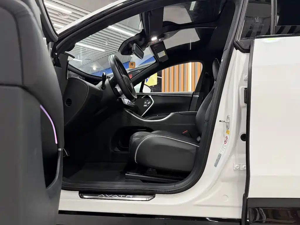 Avatr 11 2023 Harmony 90kWh Lux Edition