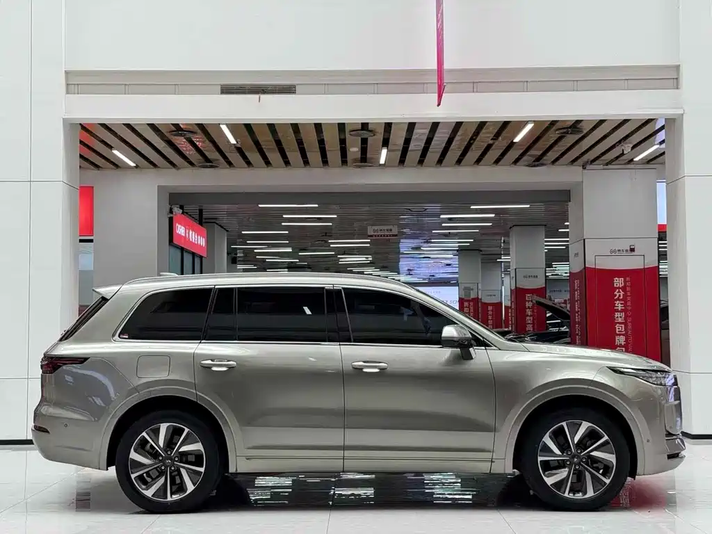 Lemon ONE 2021 Model, Extended Range 6-Seater Edition