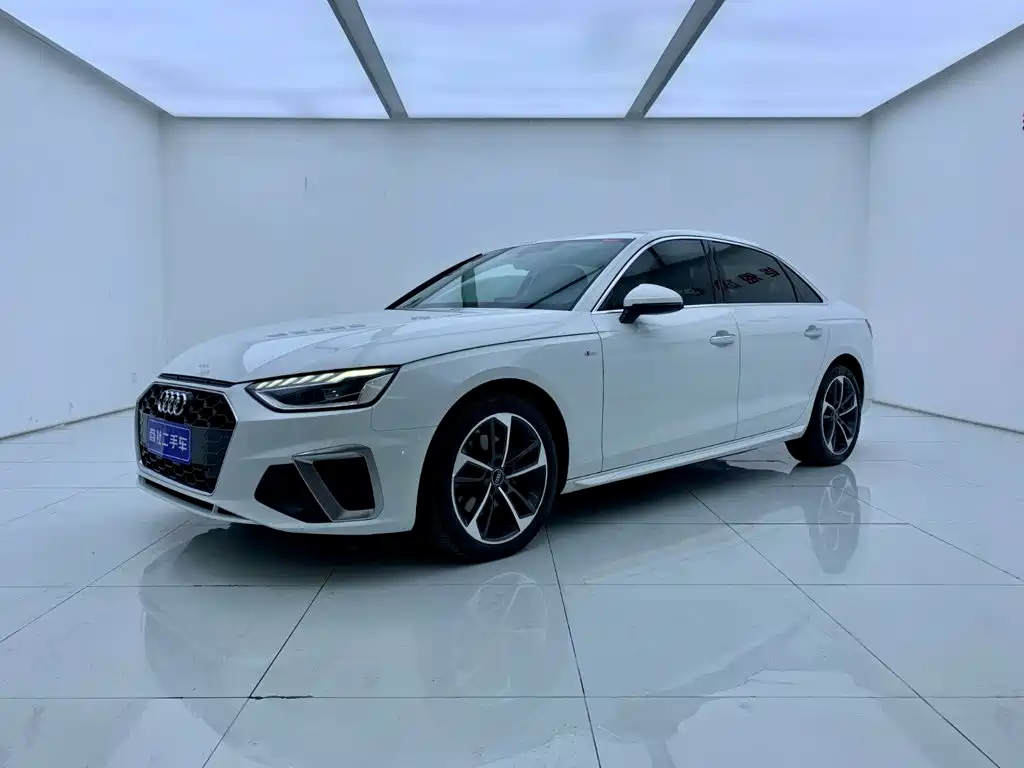 Audi A4L 2023 40 TFSI Fashion Dynamic Edition