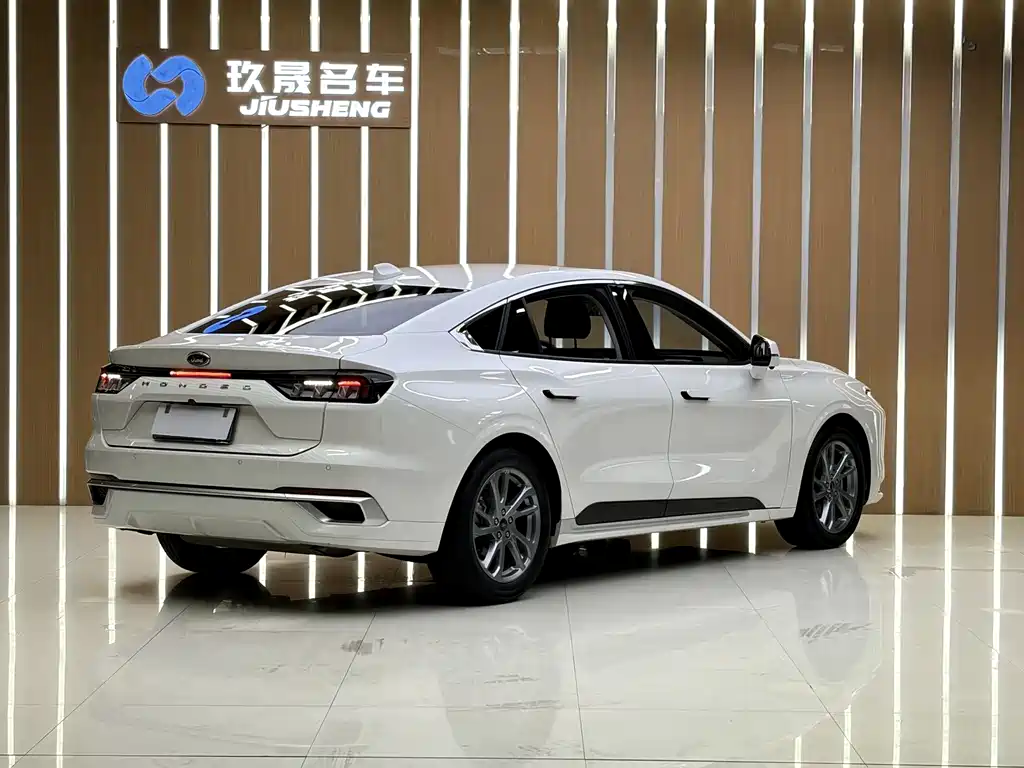 Mondeo 2023 EcoBoost 180 Luxury Edition