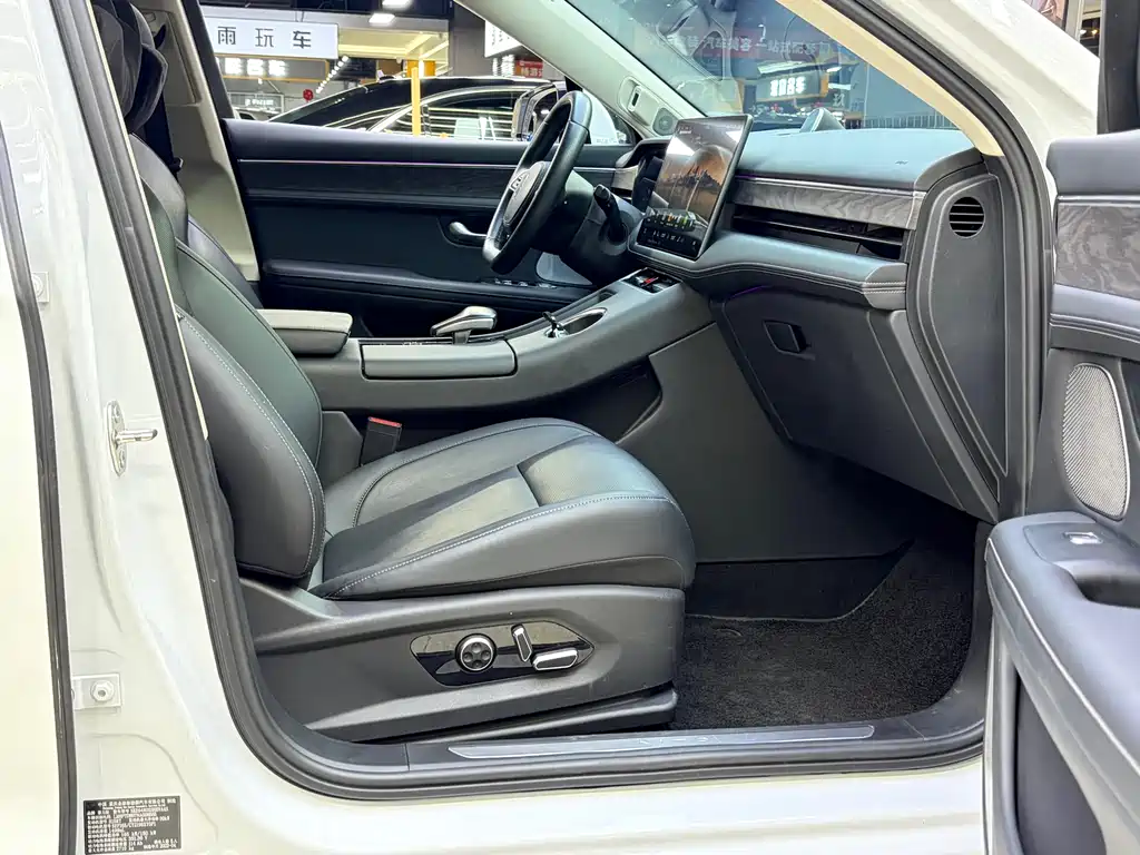 Winquai M5 2022 Model Range-Extended Four-Wheel Drive Performance Edition