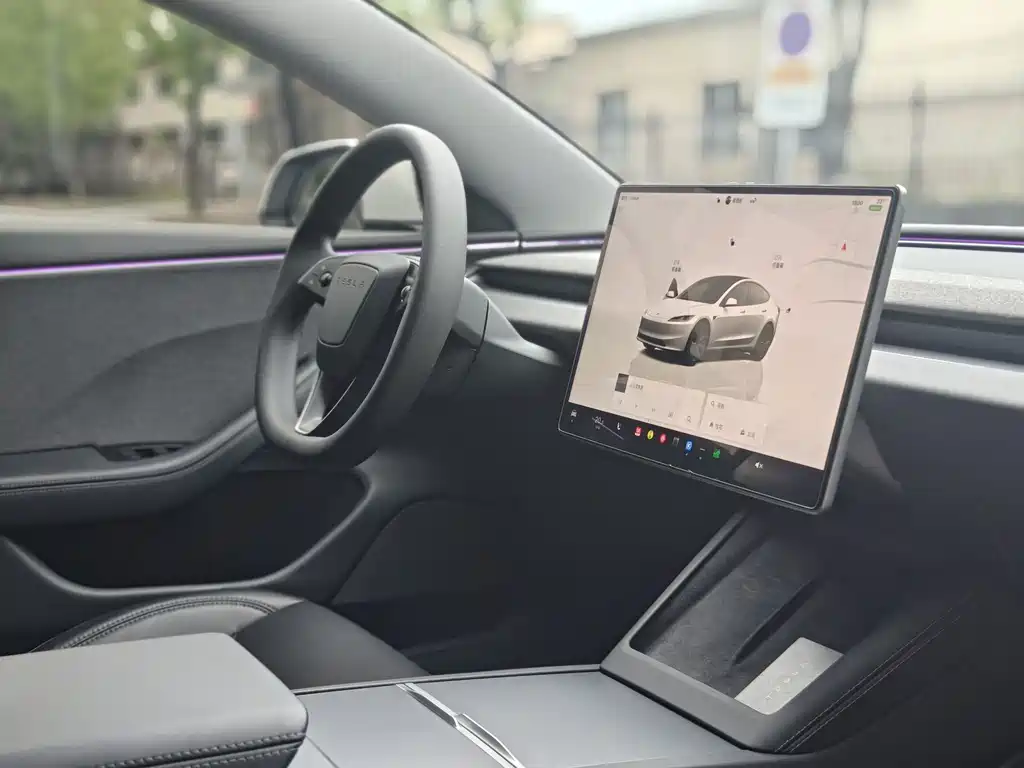 Model 3 Rear-Wheel Drive 2023