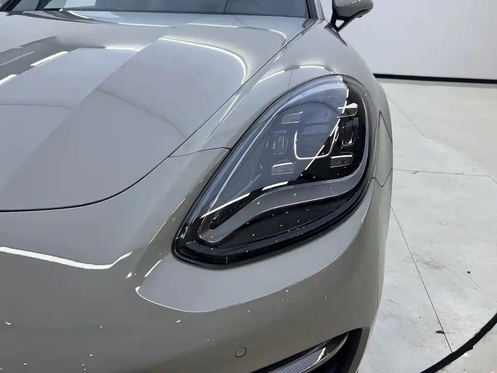 Panamera 2023 Facelift 4 Executive Long Platinum Edition 2.9T