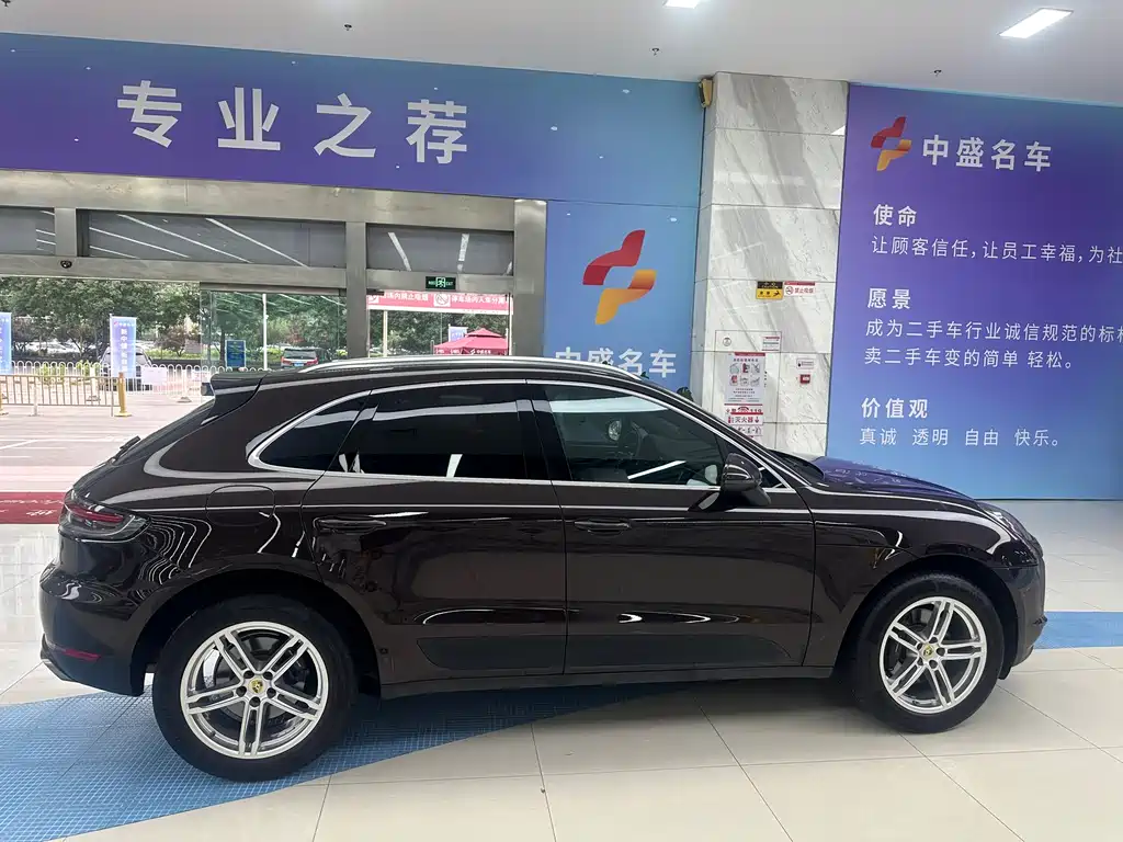 Macan 2018 2.0T