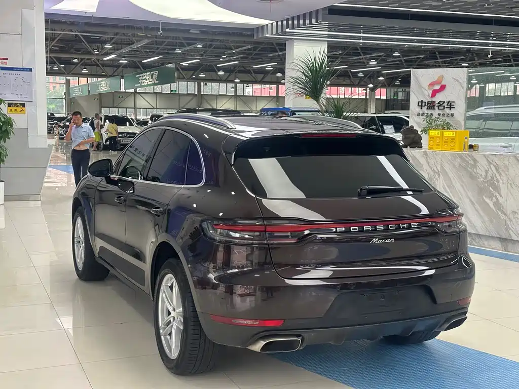 Macan 2018 2.0T