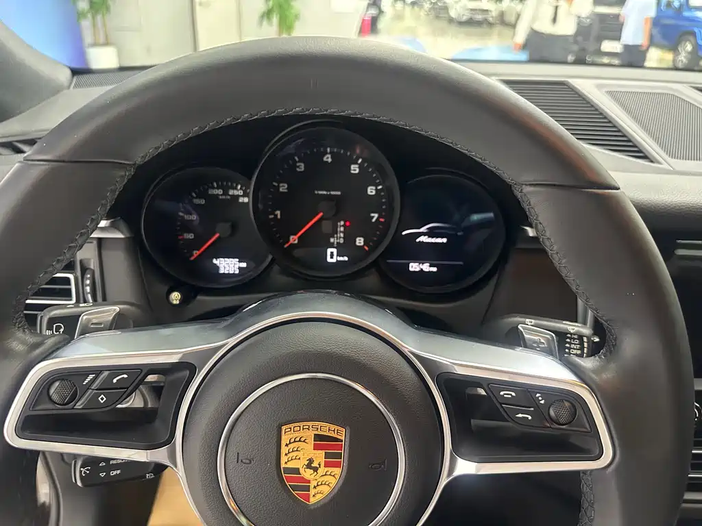 Macan 2018 2.0T