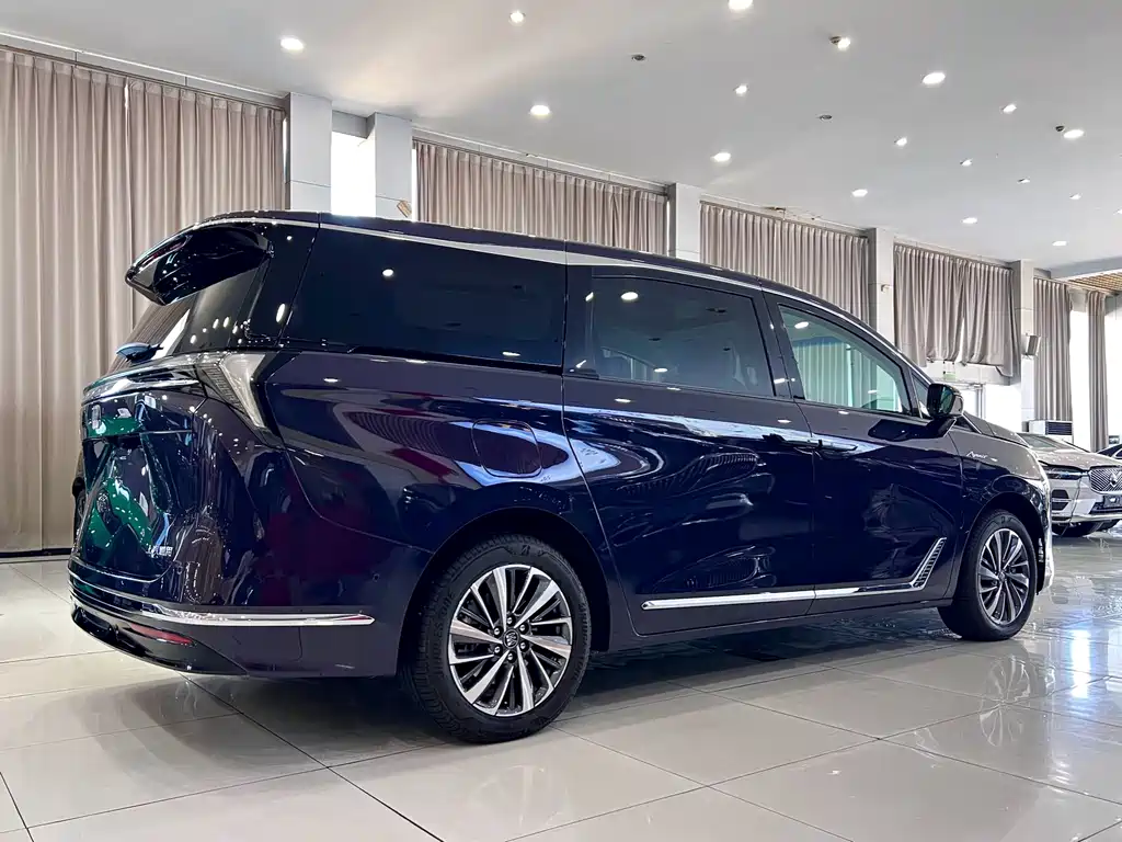 Buick GL8 New Energy 2026 Model LuZun Shexiang Version