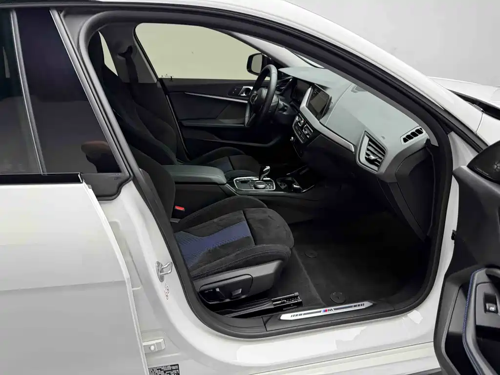 BMW 2 Series (Import) 2023 Model, Facelift 225i 4-Door Coupé M Sport曜夜 Package