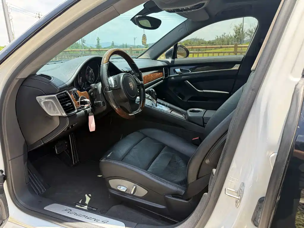 Panamera 2010 4 3.6L