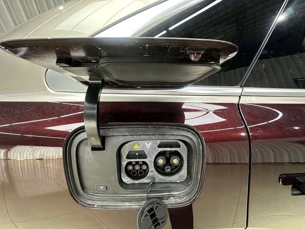 Lantern Light L 2026 Edition All-Wheel Drive Ultra