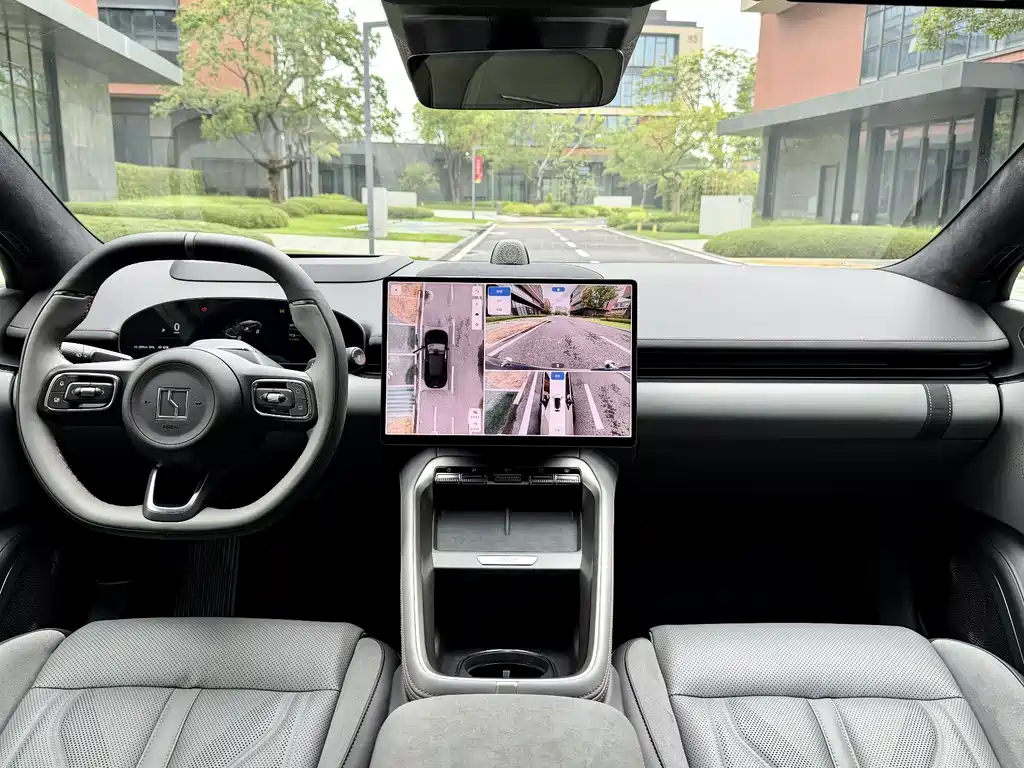Jizhe 007 GT 2025 Edition Four-wheel Drive Intelligent Driving Version 75kWh