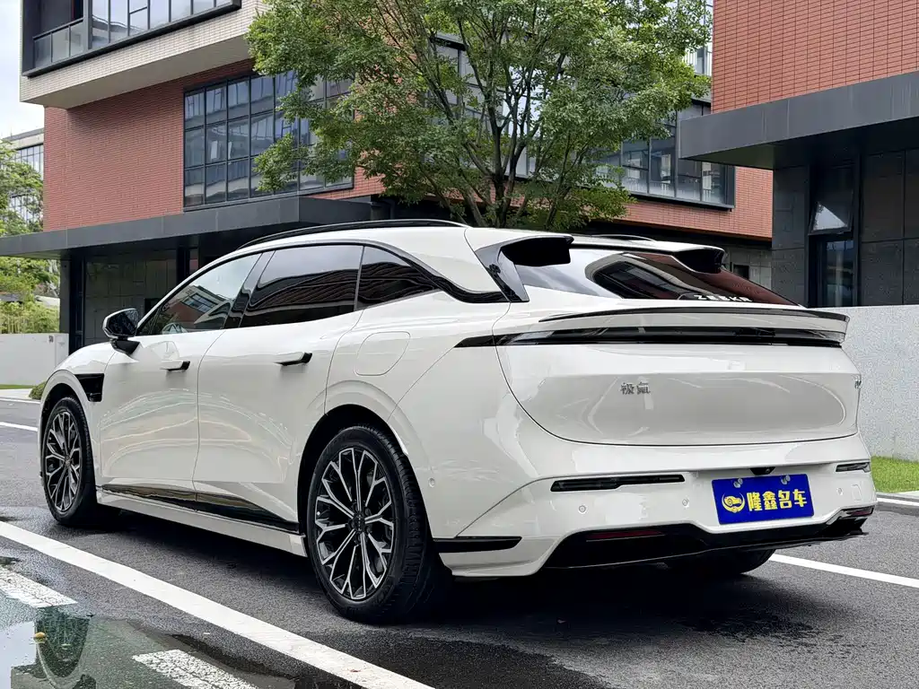 Jizhe 007 GT 2025 Edition Four-wheel Drive Intelligent Driving Version 75kWh